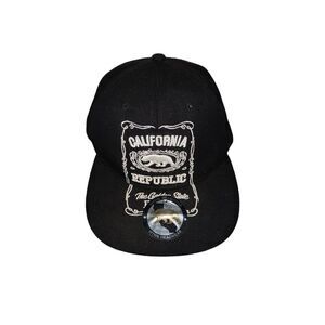 California Republic Snapback Hat Wynn‎ Headwear Black White Graphic Print Casual